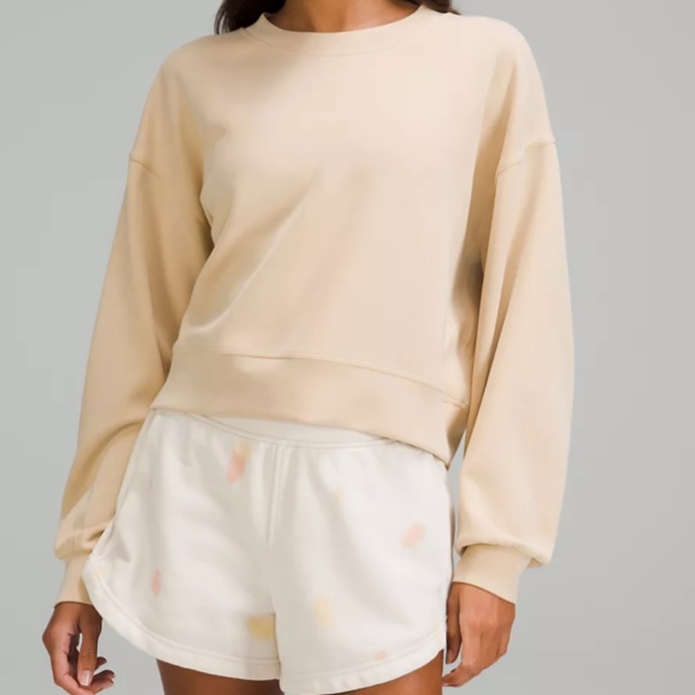 Perfectly Oversized Cropped Crew Softstreme size 8 Cafe Au Lait  reflective logo